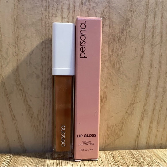 Persona Cosmetics: Lip Gloss - Picture 3 of 4